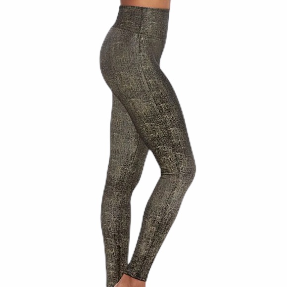 SALE ⬇️ NWT Spanx Velvet Black Gold Shine Legging - Picture 3 of 7